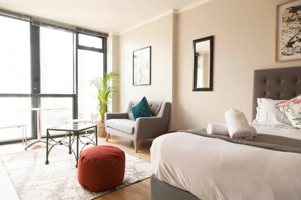 Four Seasons Apartments Cape Town Bagian luar foto