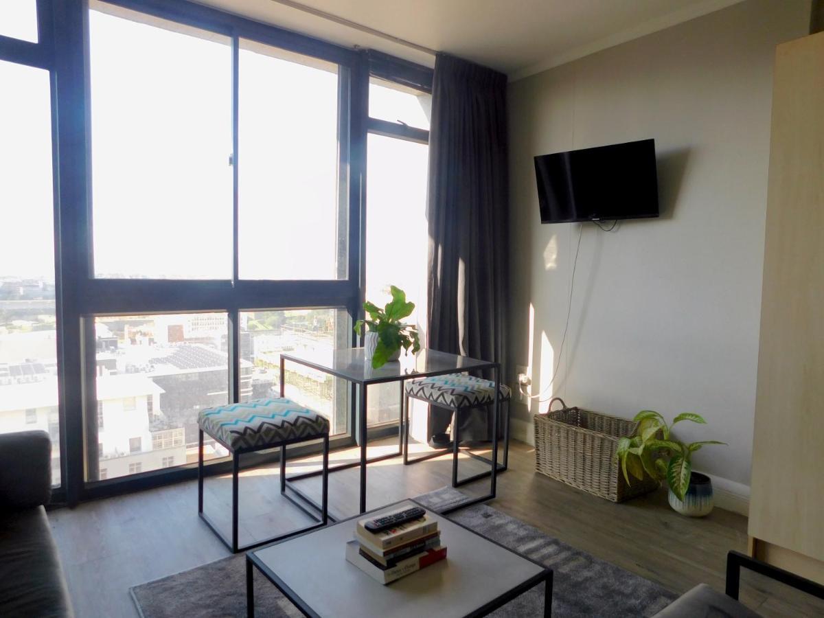 Four Seasons Apartments Cape Town Bagian luar foto